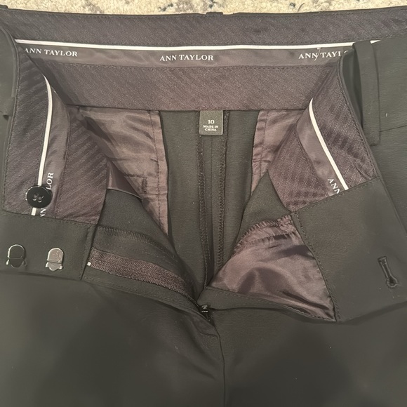 Ann Taylor Black Dress Slacks Women’s Size 10 - Picture 3 of 5